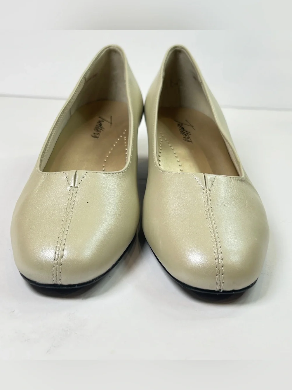 Trotters classic low